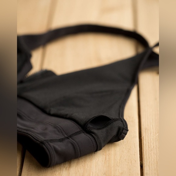 Lululemon Cool To Street Bra Black (Size 6) - Picture 4 of 13
